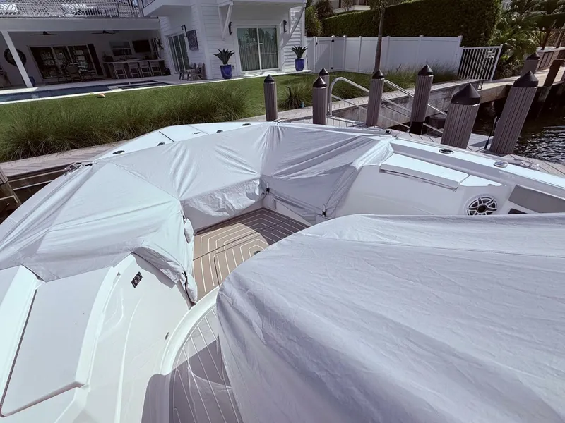 Slide: The Image of Carver Yachts 43 Motor Yacht 2006 - 18