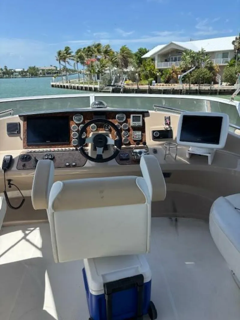 Slide: The Image of Carver Yachts 43 Motor Yacht 2006 - 22