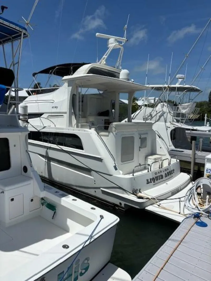 Slide: The Image of Carver Yachts 43 Motor Yacht 2006 - 8