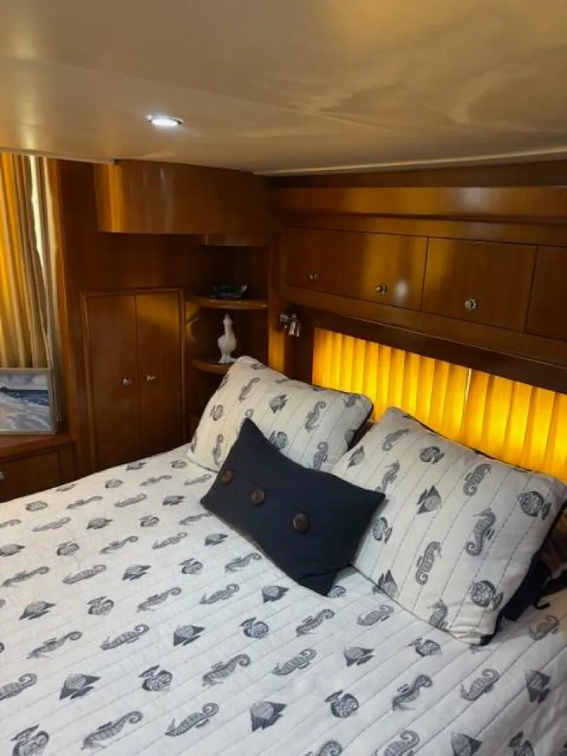 Slide: The Image of Carver Yachts 43 Motor Yacht 2006 - 95