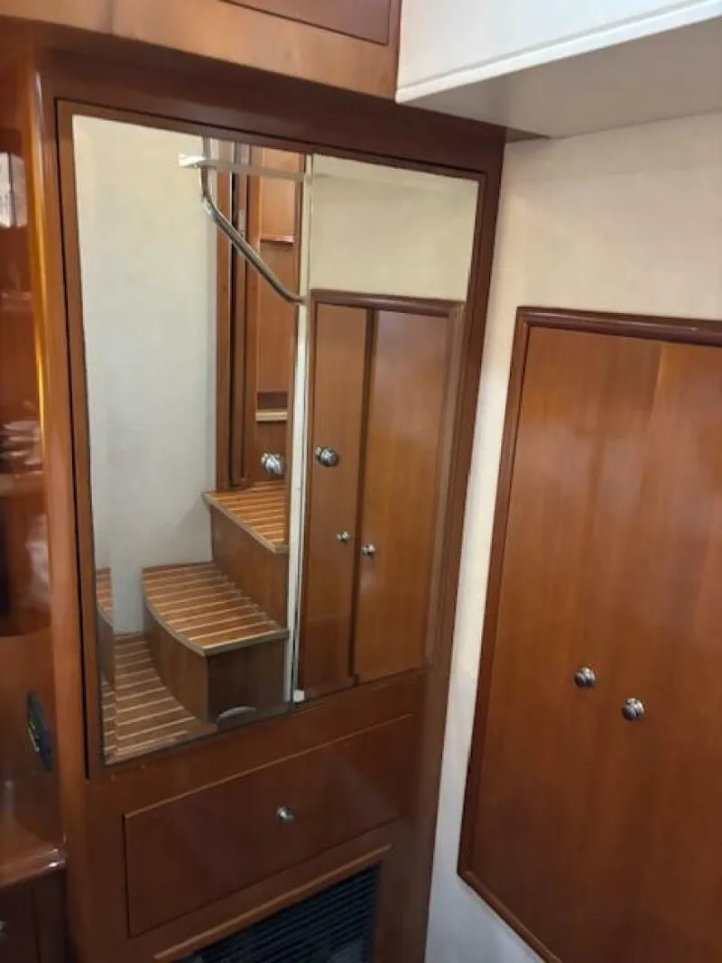 Slide: The Image of Carver Yachts 43 Motor Yacht 2006 - 99