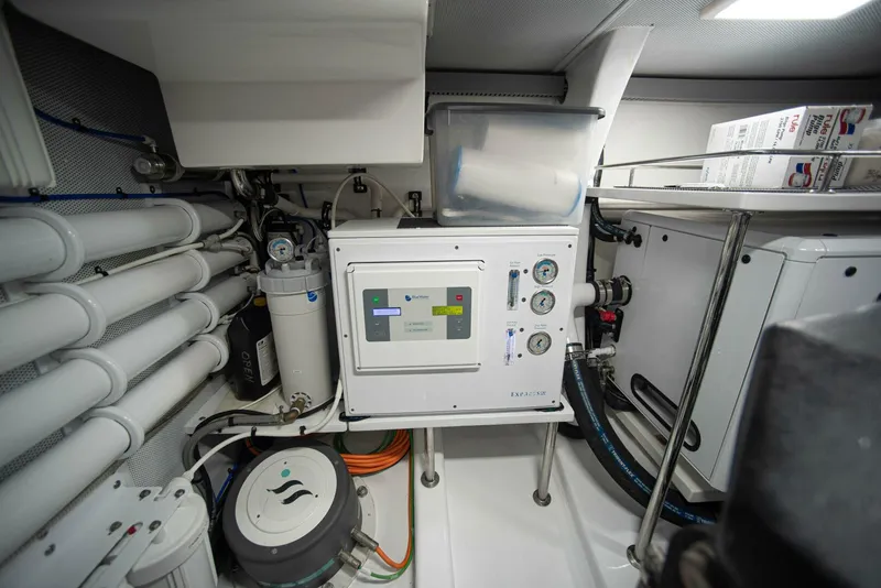 Slide: The Image of Marlow Explorer 70E-CB 2023 - 35