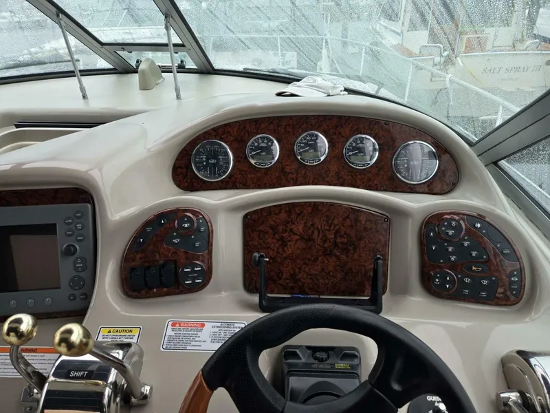 Slide: The Image of Sea Ray 320 Sundancer 2006 - 18