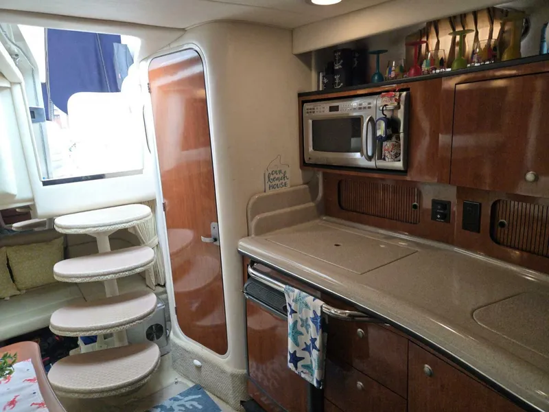Slide: The Image of Sea Ray 320 Sundancer 2006 - 33