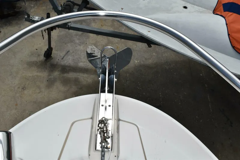 Slide: The Image of Sea Ray 310 Sundancer 2011 - 27