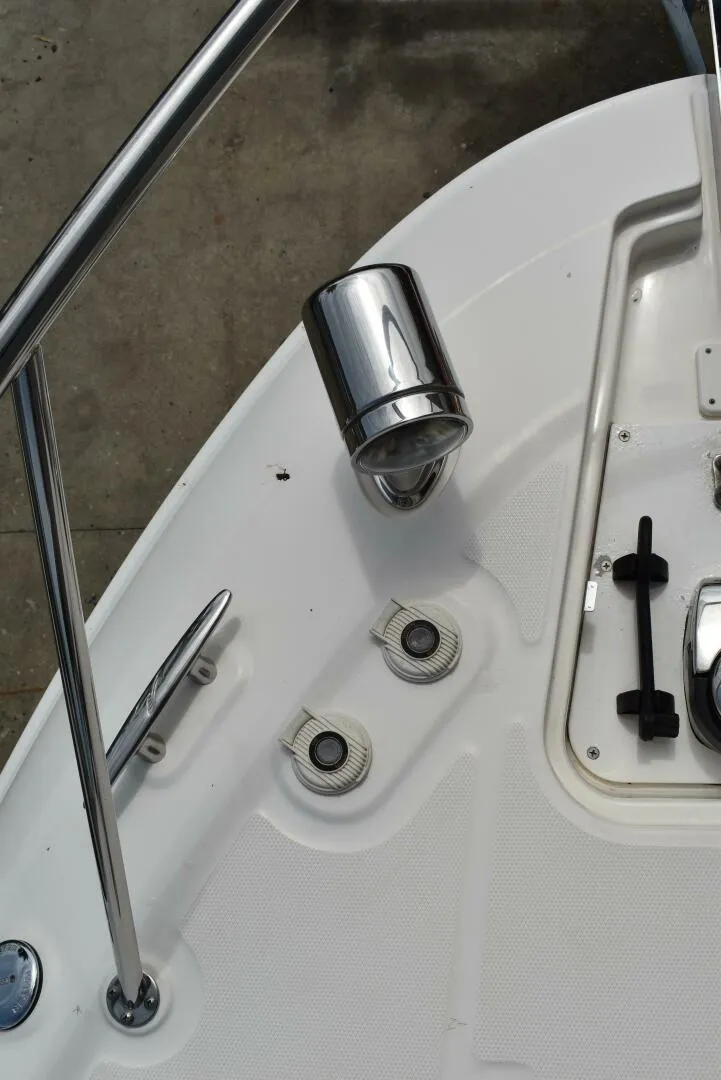 Slide: The Image of Sea Ray 310 Sundancer 2011 - 29