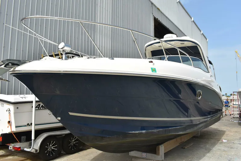 Slide: The Image of Sea Ray 310 Sundancer 2011 - 4