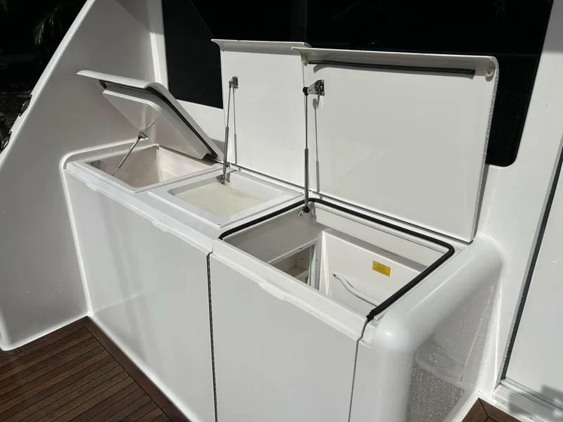 Slide: The Image of Viking 52 Convertible 2006 - 7