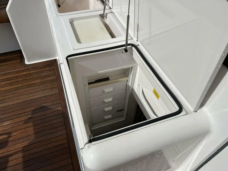 Slide: The Image of Viking 52 Convertible 2006 - 8