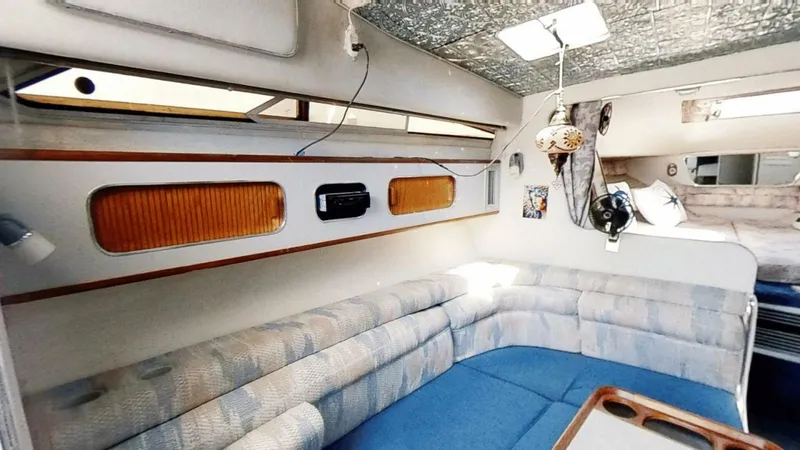 Slide: The Image of Sea Ray 1990 - 11