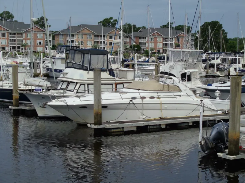 The Image of Sea Ray 370 Sundancer 1997 - 0