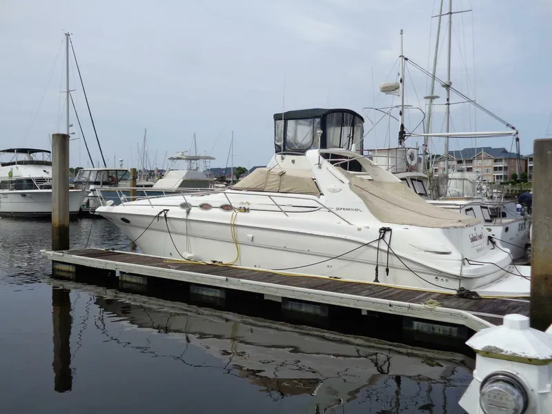 Slide: The Image of Sea Ray 370 Sundancer 1997 - 2