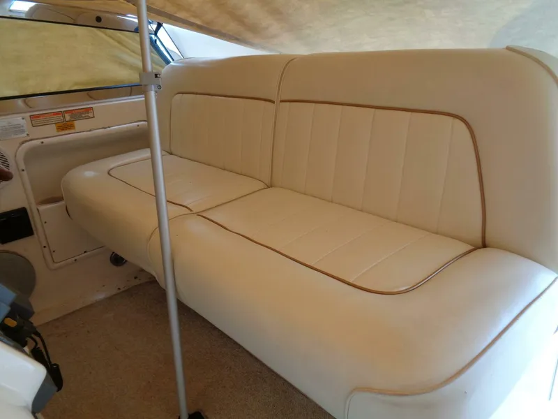Slide: The Image of Sea Ray 370 Sundancer 1997 - 32