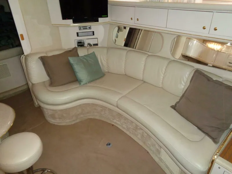 Slide: The Image of Sea Ray 370 Sundancer 1997 - 34