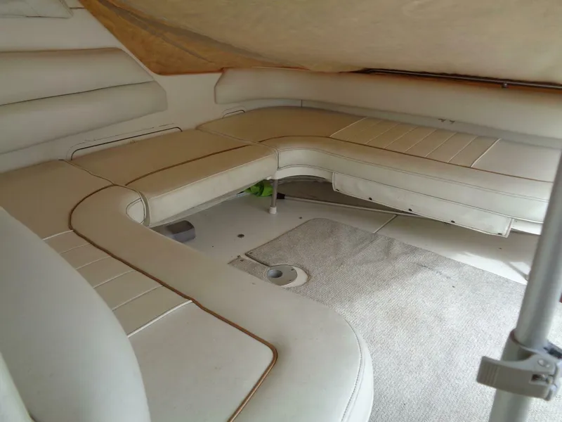 Slide: The Image of Sea Ray 370 Sundancer 1997 - 35