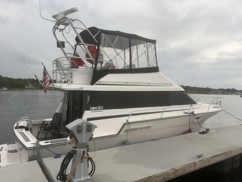 The Image of Luhrs 3400 Motor Yacht 1990 - 0