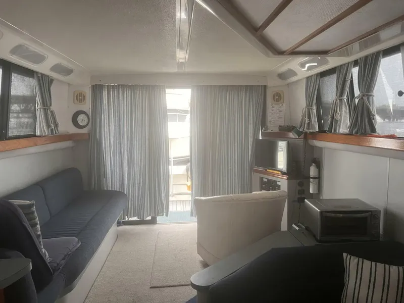 Slide: The Image of Luhrs 3400 Motor Yacht 1990 - 15