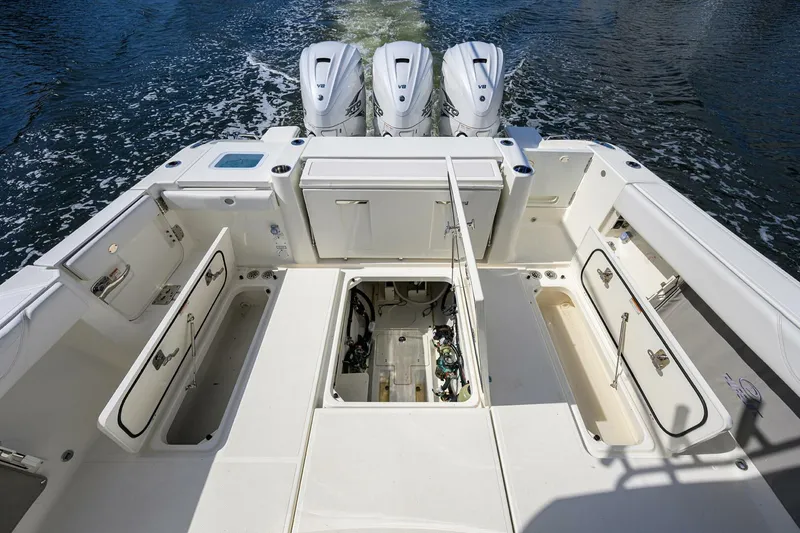 Slide: The Image of Pursuit S 378 Sport 2021 - 24