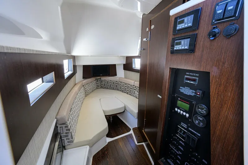 Slide: The Image of Pursuit S 378 Sport 2021 - 4