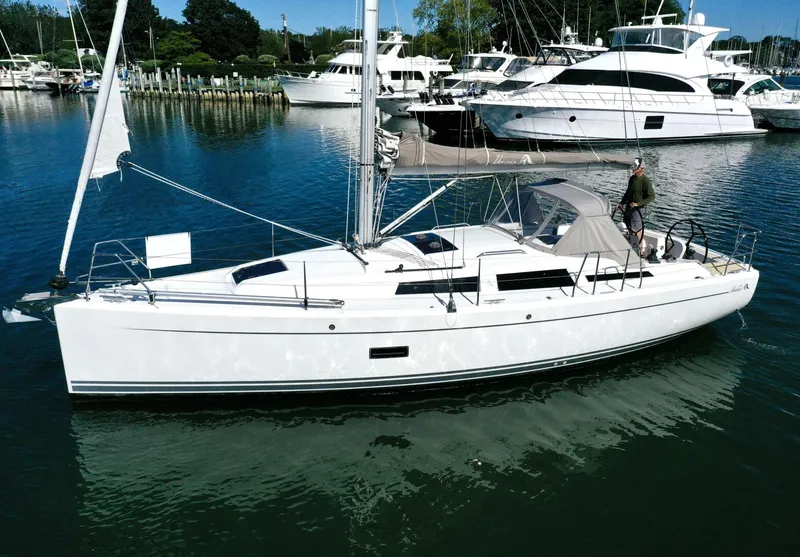 Slide: The Image of Hanse 348 2018 - 10