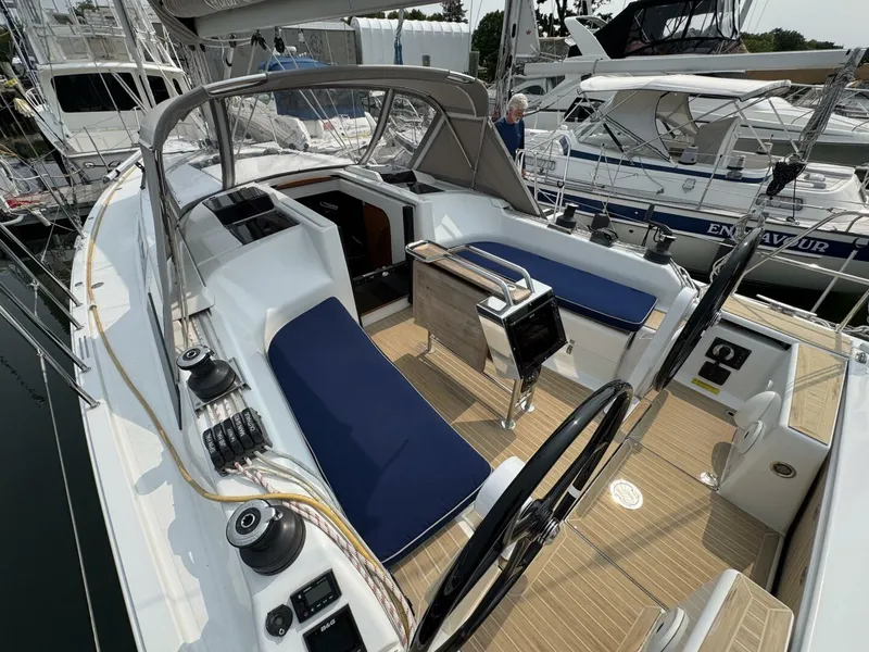 Slide: The Image of Hanse 348 2018 - 16