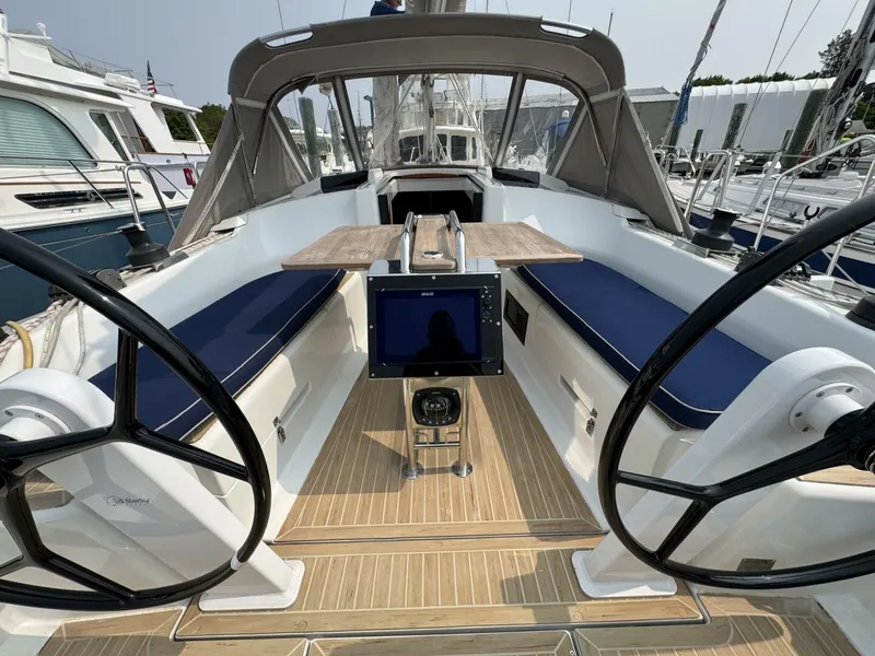 Slide: The Image of Hanse 348 2018 - 18