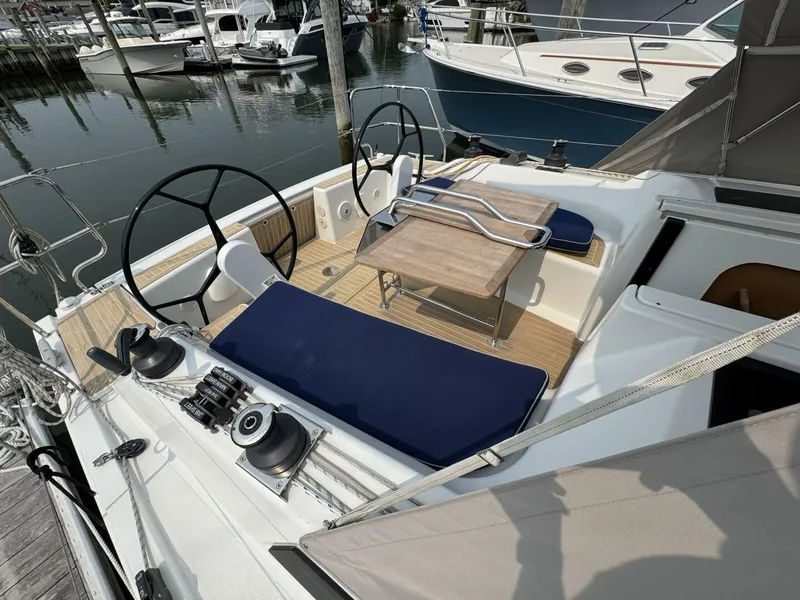 Slide: The Image of Hanse 348 2018 - 23