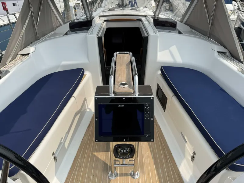 Slide: The Image of Hanse 348 2018 - 28