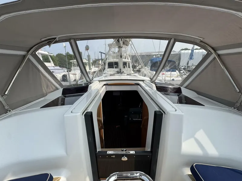 Slide: The Image of Hanse 348 2018 - 37