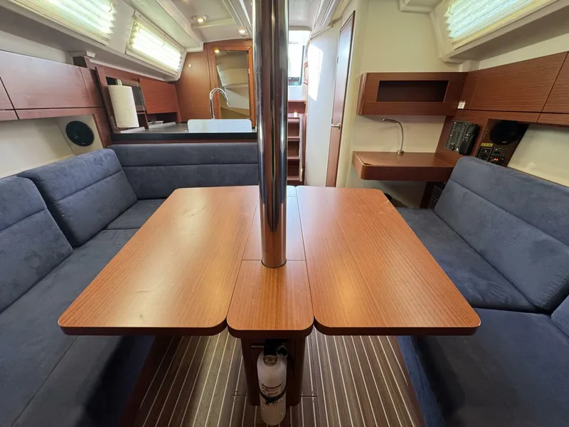 Slide: The Image of Hanse 348 2018 - 39