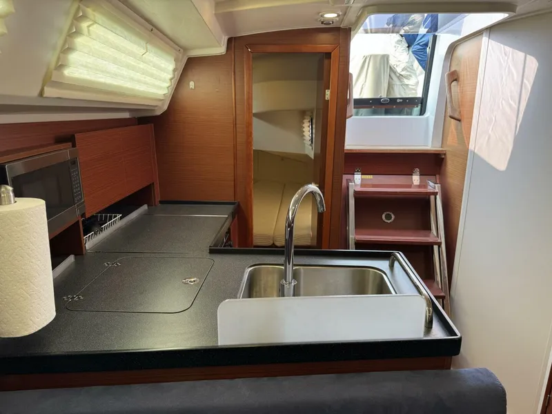 Slide: The Image of Hanse 348 2018 - 40