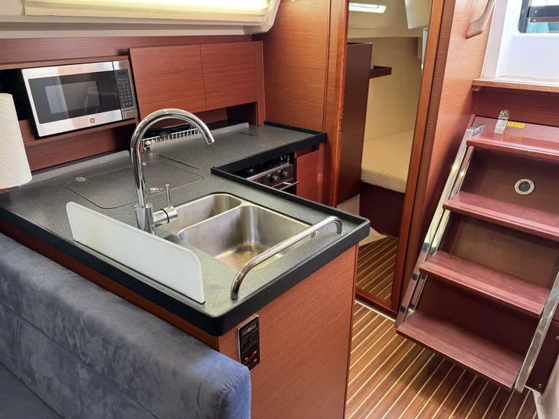 Slide: The Image of Hanse 348 2018 - 41