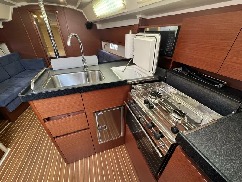 Slide: The Image of Hanse 348 2018 - 47