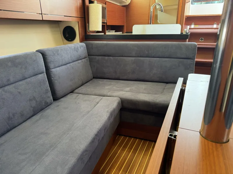 Slide: The Image of Hanse 348 2018 - 55