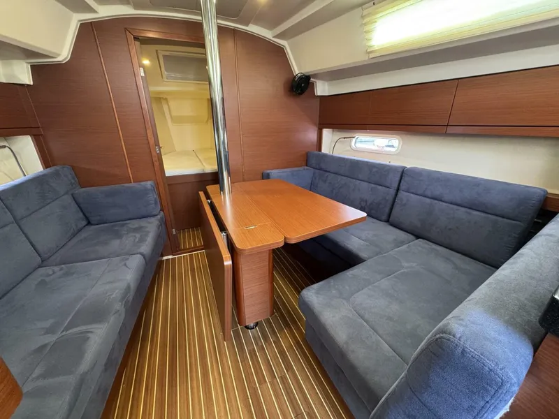 Slide: The Image of Hanse 348 2018 - 63