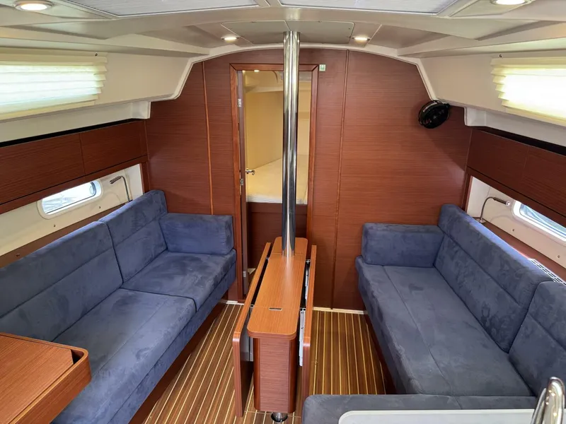 Slide: The Image of Hanse 348 2018 - 71