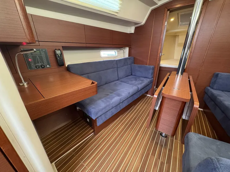 Slide: The Image of Hanse 348 2018 - 73