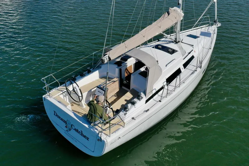 Slide: The Image of Hanse 348 2018 - 9