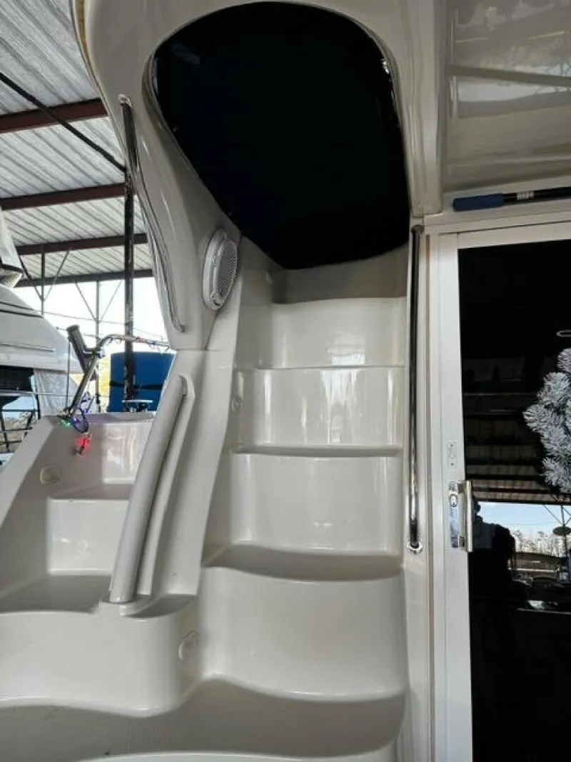 Slide: The Image of Carver Yachts 360 Sport Sedan 2004 - 12