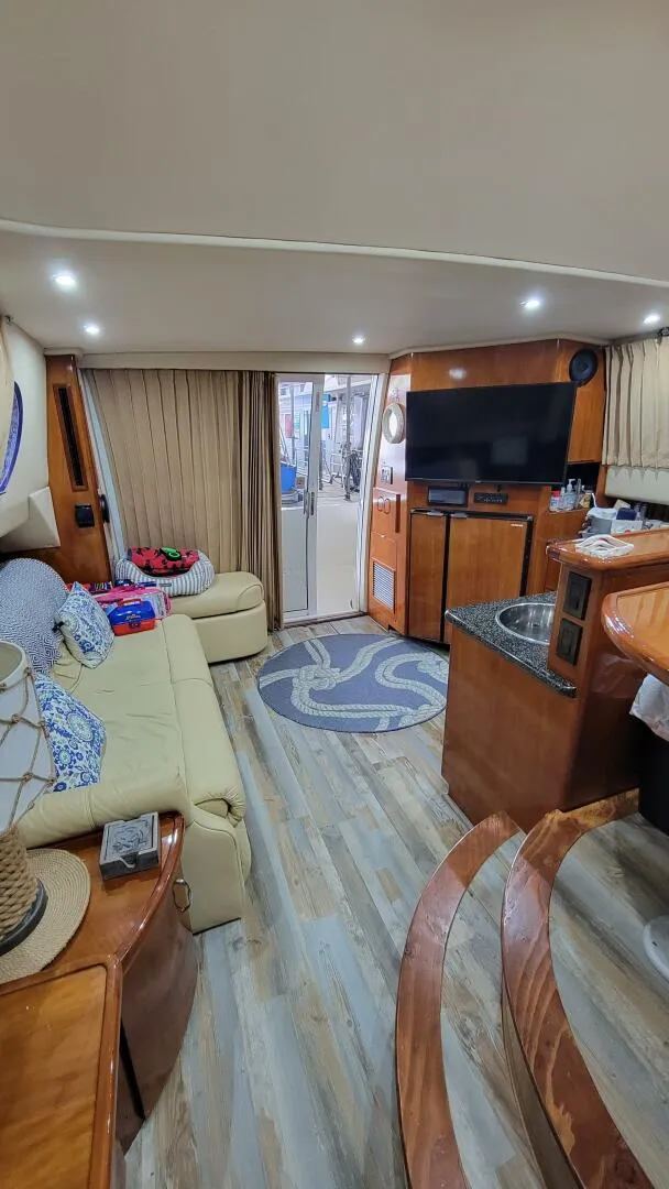 Slide: The Image of Carver Yachts 360 Sport Sedan 2004 - 26