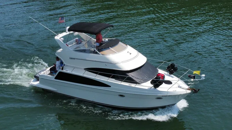 Slide: The Image of Carver Yachts 360 Sport Sedan 2004 - 4