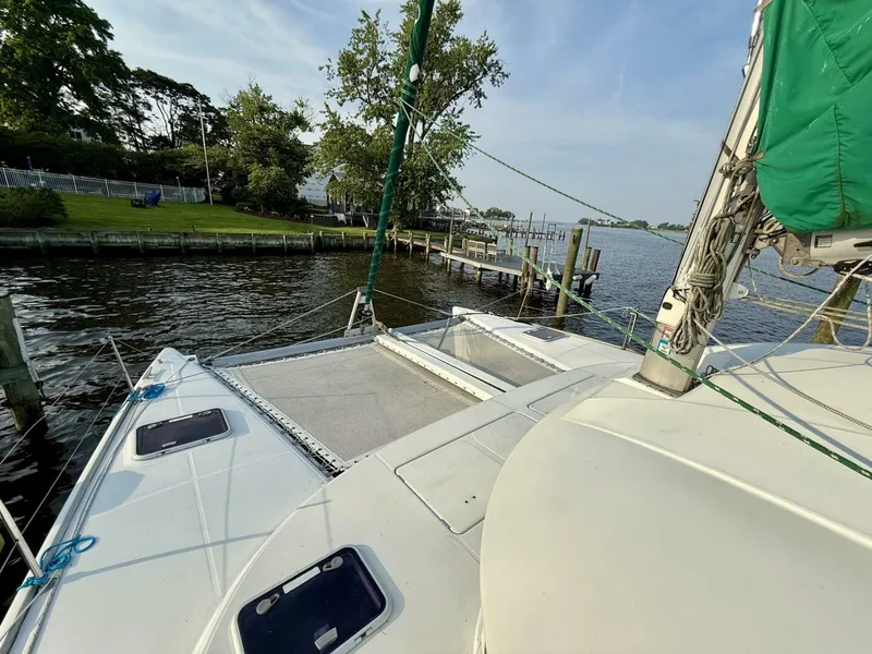 Slide: The Image of Lagoon 380 2004 - 7