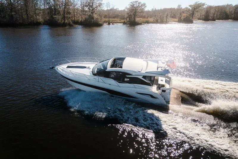 Slide: The Image of Galeon 425 HTS 2023 - 5