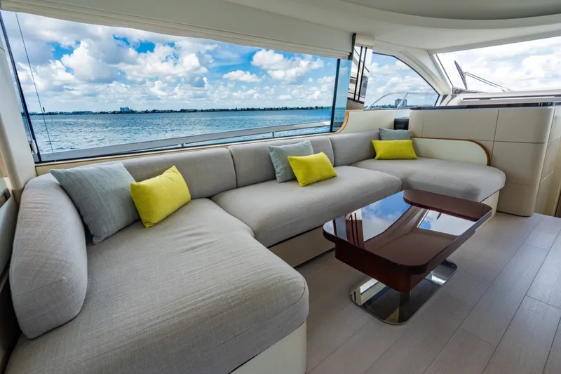 Slide: The Image of Azimut Fly 68 2023 - 8