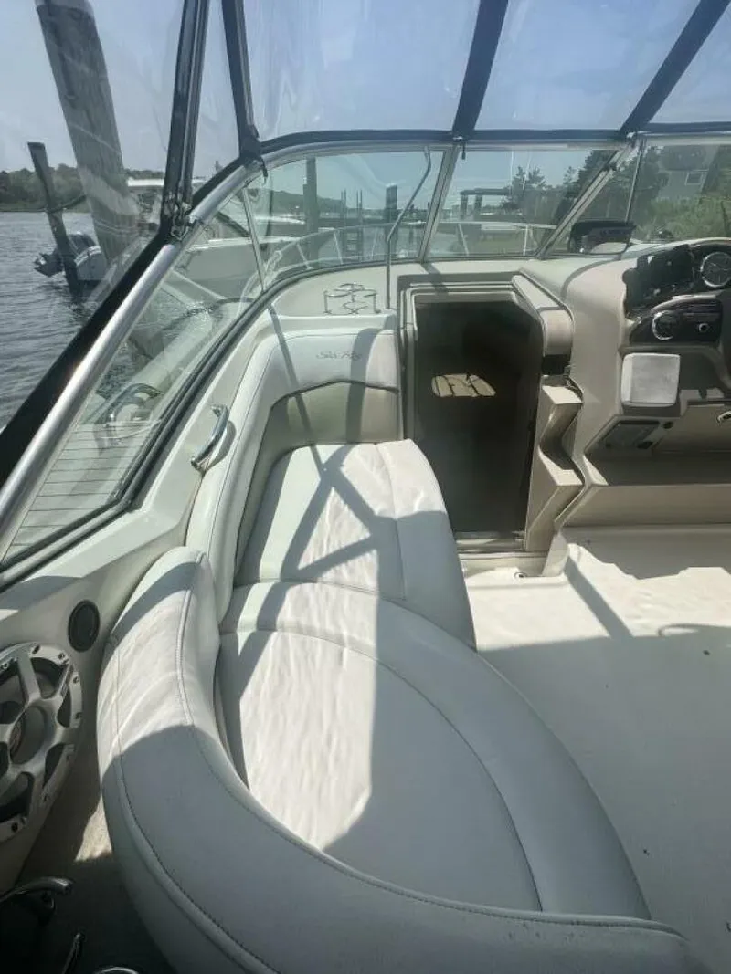 Slide: The Image of Sea Ray 2006 - 11