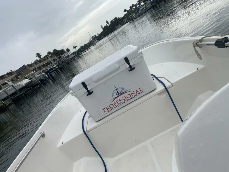 Slide: The Image of Boston Whaler 150 Super Sport 2018 - 16