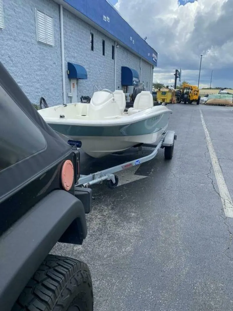 Slide: The Image of Boston Whaler 150 Super Sport 2018 - 7