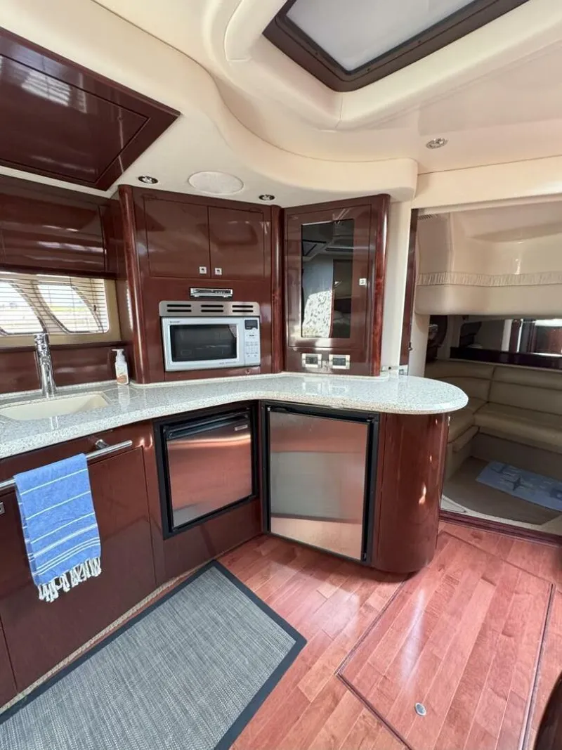 Slide: The Image of Sea Ray 440 Sundancer 2009 - 19