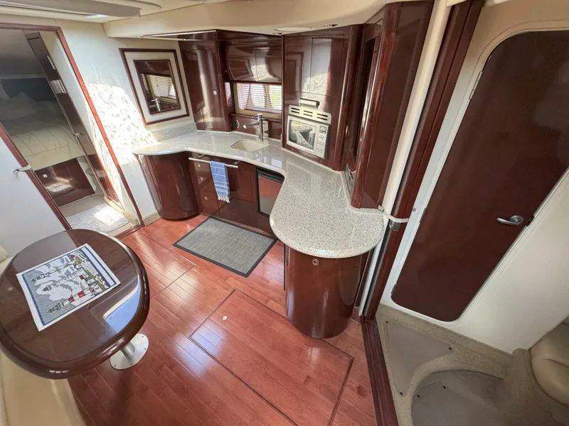 Slide: The Image of Sea Ray 440 Sundancer 2009 - 21