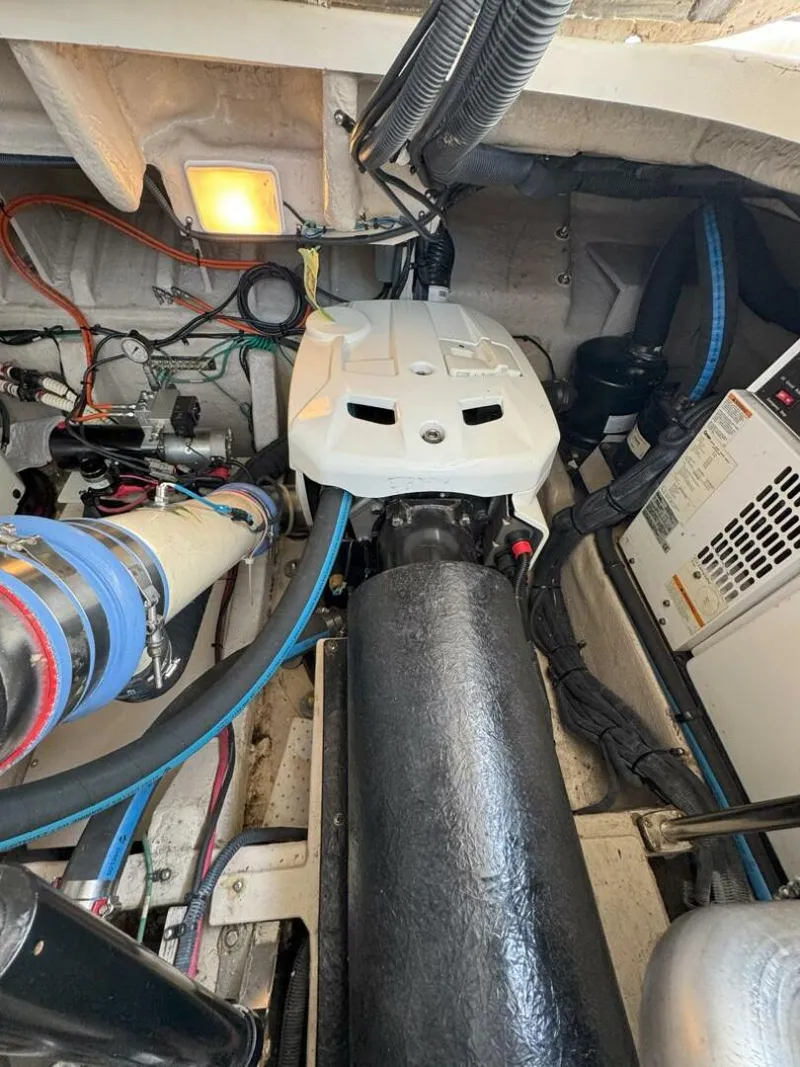 Slide: The Image of Sea Ray 440 Sundancer 2009 - 34